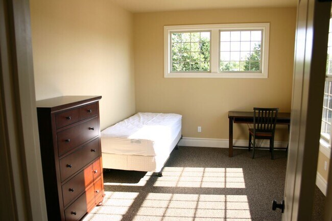 Photo - 6 Room, 3 bath