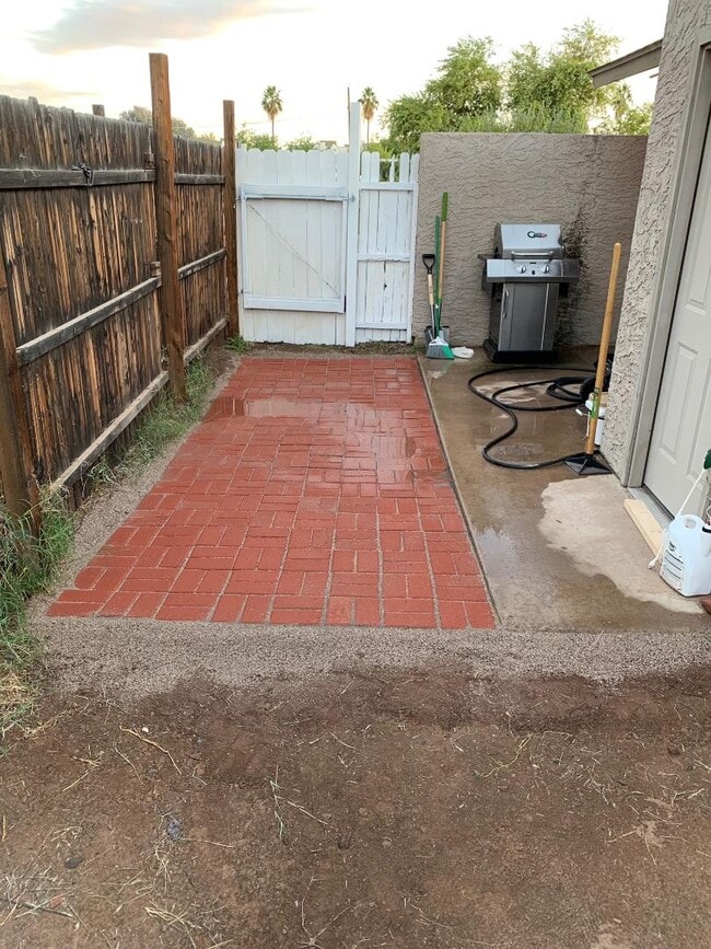 Unidad 1 Patio trasero - 1308 W 3rd St Unidad 1