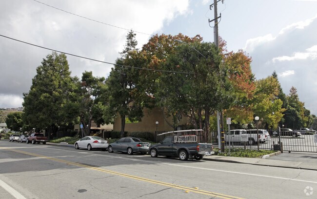 Photo - Snooty Fox Apartments