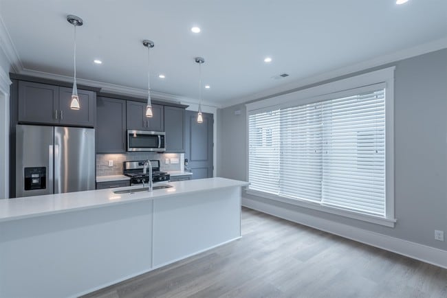 Photo - 4 Sanctuary Ct