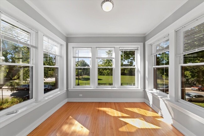 Photo - 4821 N Washtenaw Ave Unit 2