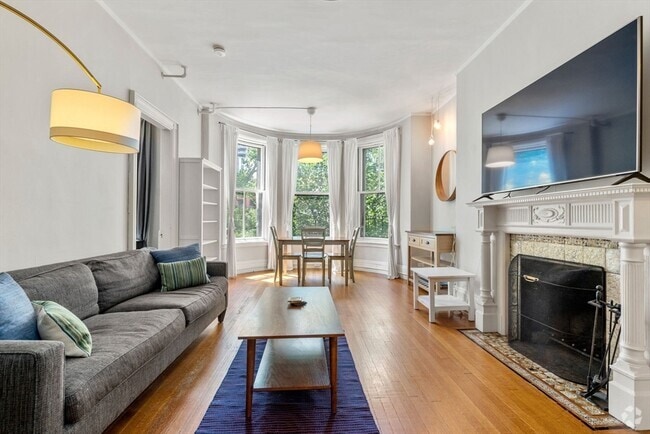 Building Photo - 377 Commonwealth Ave Unit 31 Rental