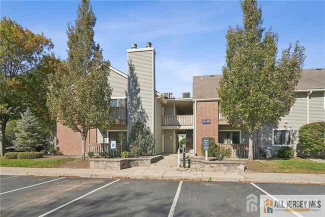 Photo - 1609 Ravens Crest Dr