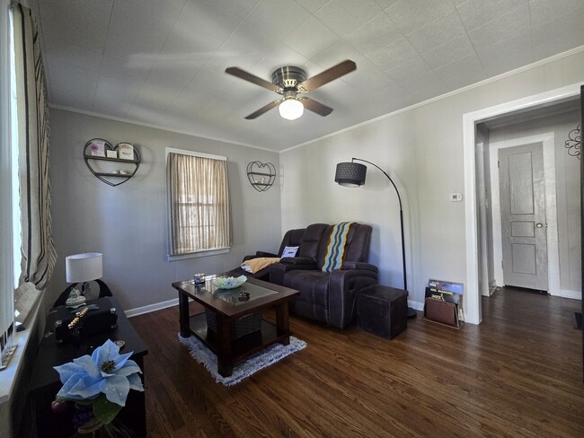 Photo - 1901 Cherry St