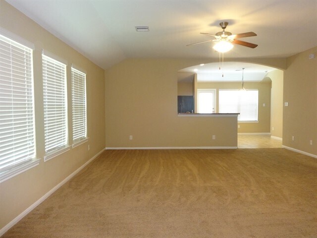 Photo - 28606 Lockeridge Farms Dr