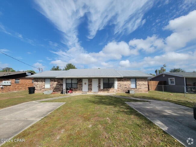 Building Photo - 5019 Hagin Dr Rental