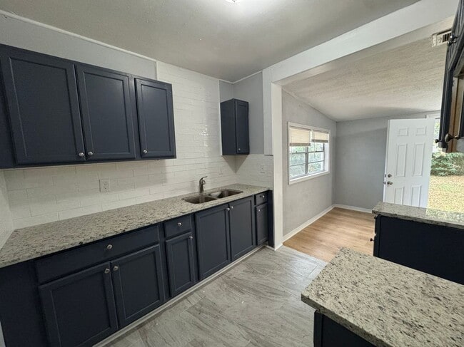 Photo - 8016 Lexington Dr