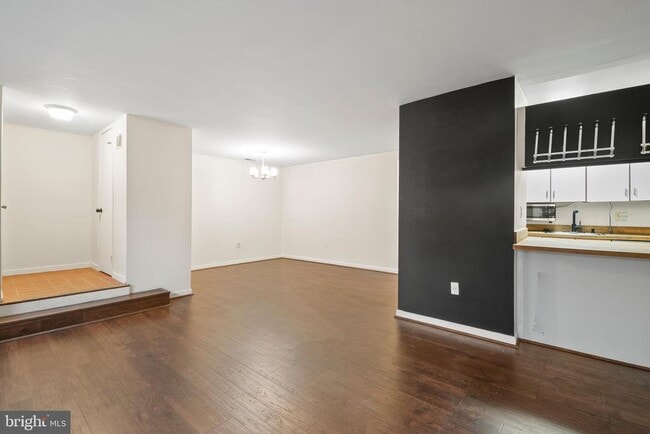 Photo - 123 W Conway St Unit R 58