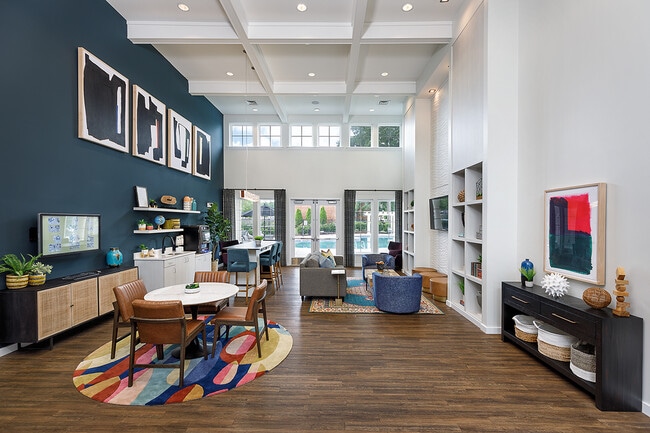 Clubhouse with Coffee Bar and Wi-Fi - Abbington West End