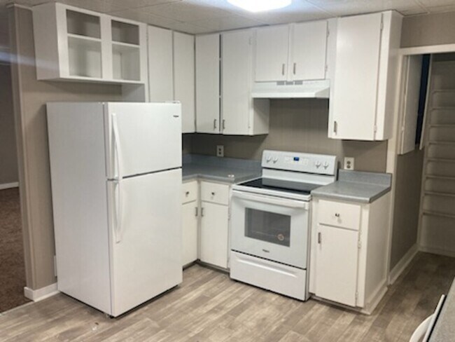 Photo - 5122 hwy 231 south