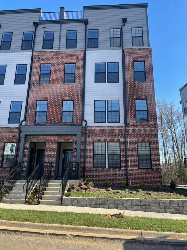 Building Photo - 13327 Coalfield Station Ln