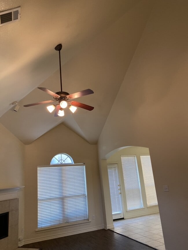 Photo - Townhome 3/2/2 in Arlington