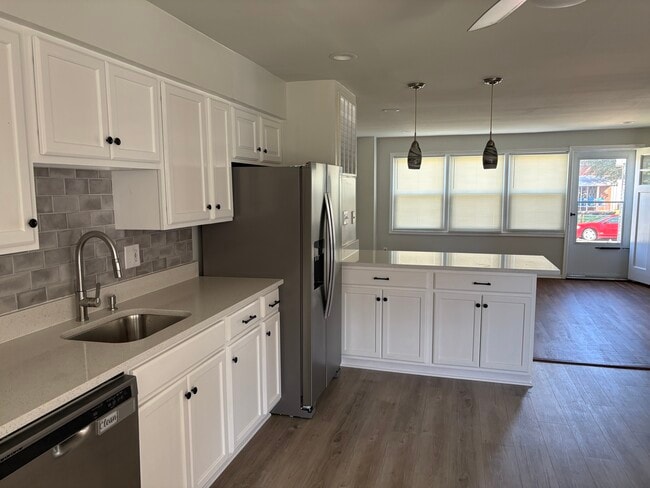 Building Photo - 8125 Mid Haven Rd Rental