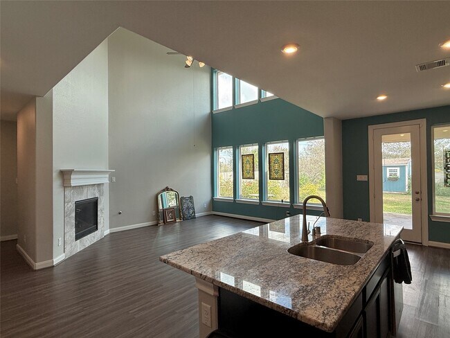 Photo - 3707 Parkcrest Ct