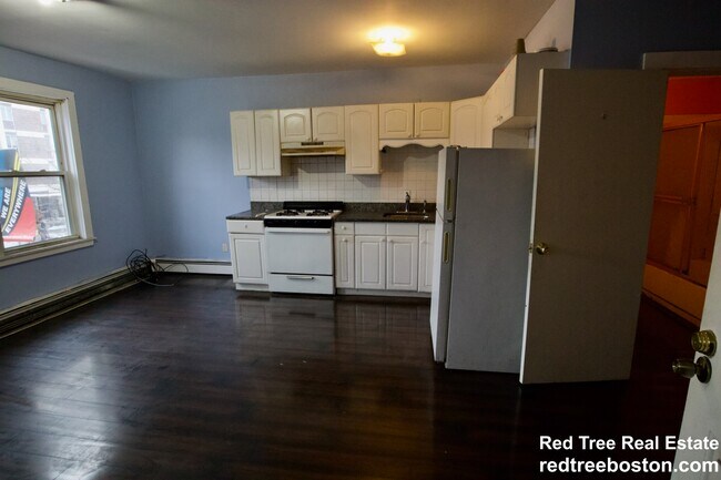 Photo - 1576 Tremont St Apartments Unit 1