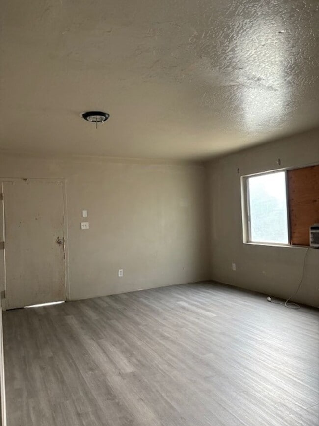 Photo - h4675 Unit #4