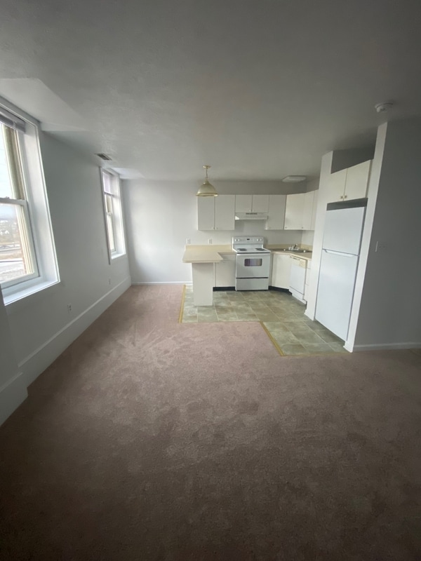 Photo - 205 Mercer St