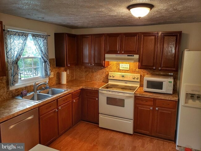 Photo - 7109 Upper Mills Cir