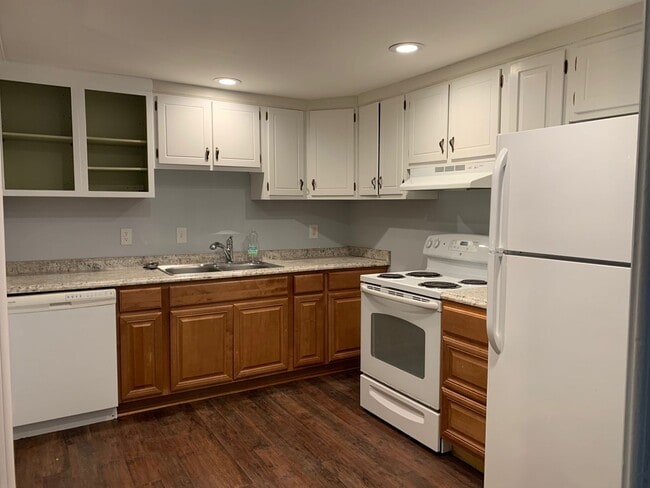Photo - 908 Buchanan Dr