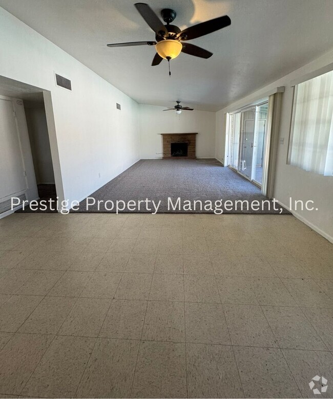 Building Photo - Stop Your Search! This 3/2+ Bonus Room is ... Rental