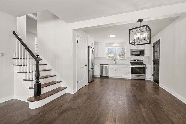 Photo - 141 N Peck Ave