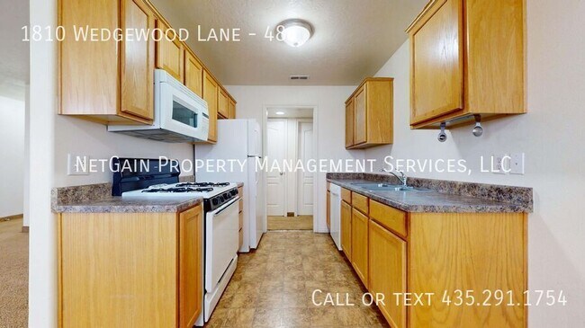 Photo - 1810 Wedgewood Ln