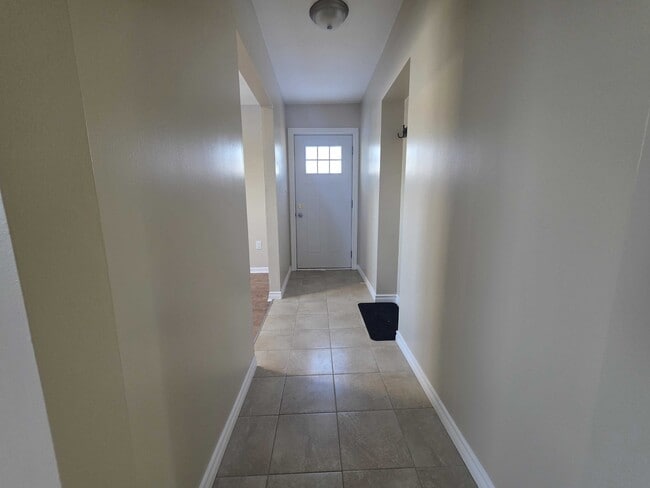 Photo - 712 Victoria St Unité 2