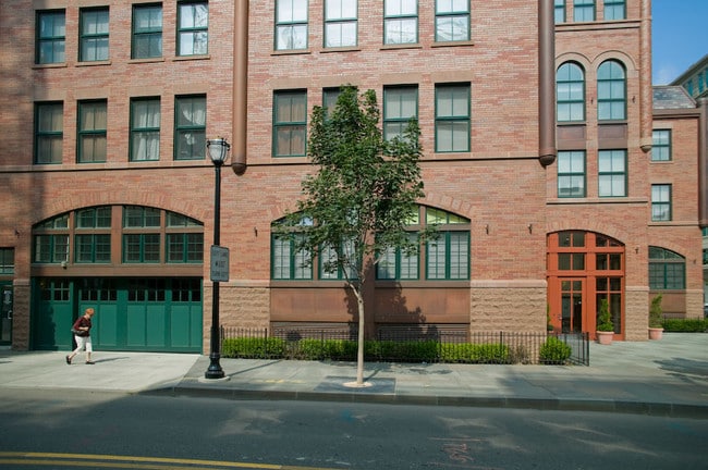 Photo - 61 Grand St Unit 2E