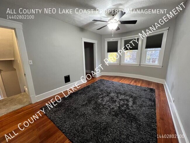 Photo - 1250 Lakeland Ave