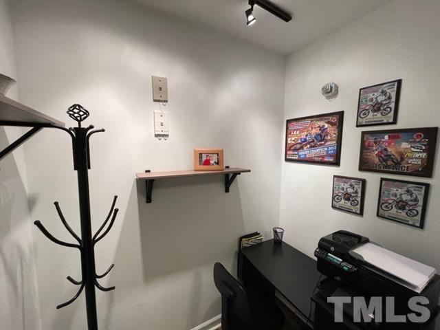 Photo - 3322 Wellington Ridge Loop