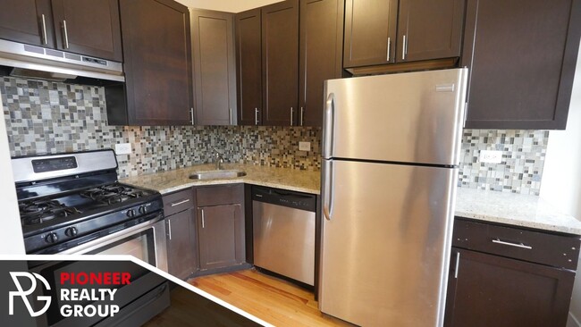 Photo - 3356 N Sheffield Ave Unit 3