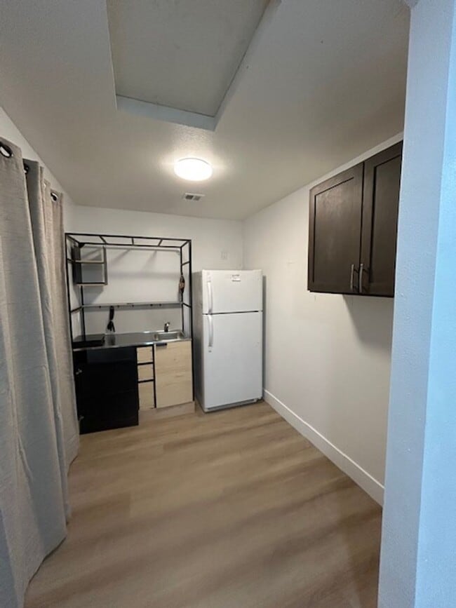 Photo - Beautiful Newly Renovated 1 Bedroom/1 Bathroom House