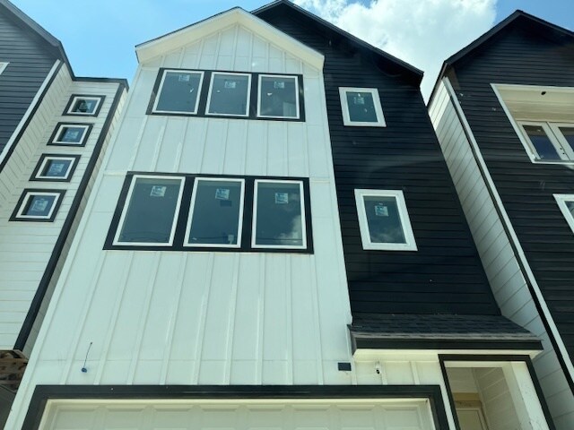 Photo - Dwellings on Del Rio