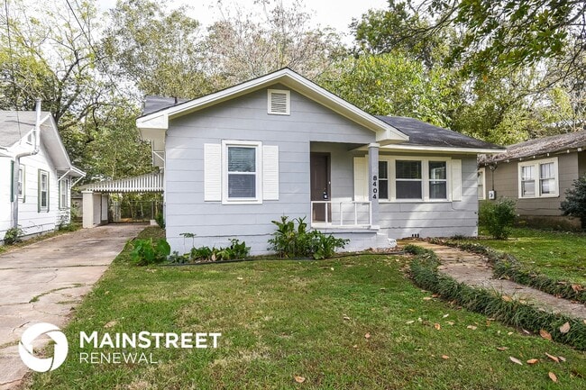 Photo - 8404 Thomas Ave