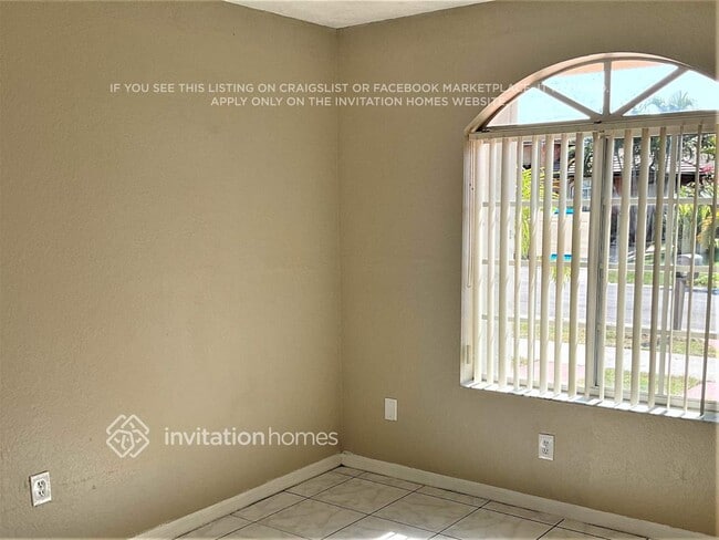 Photo - 15445 SW 138th Ave