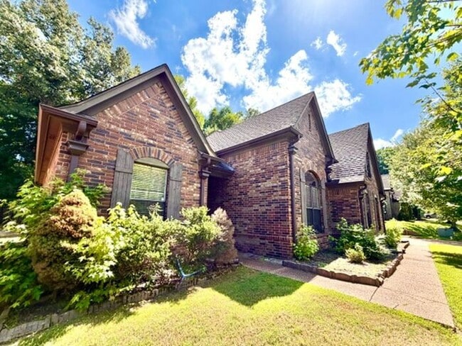 Now A Spacious 4 Bedroom 2 Bath Home In Cordova