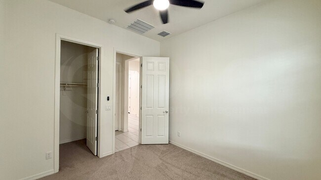 1118 S Peden Dr