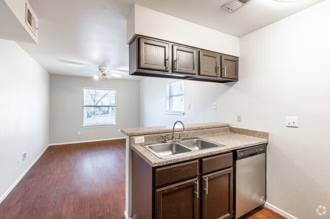 Rosedale - 1BR, 1BA - 500SF - Le Med Apartments