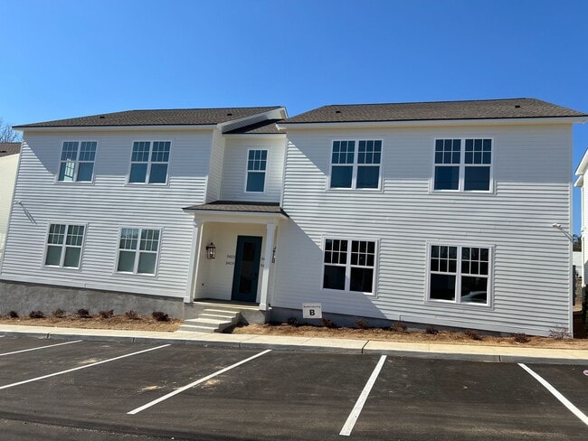 Photo - 3 Bed 3 Bath Flat