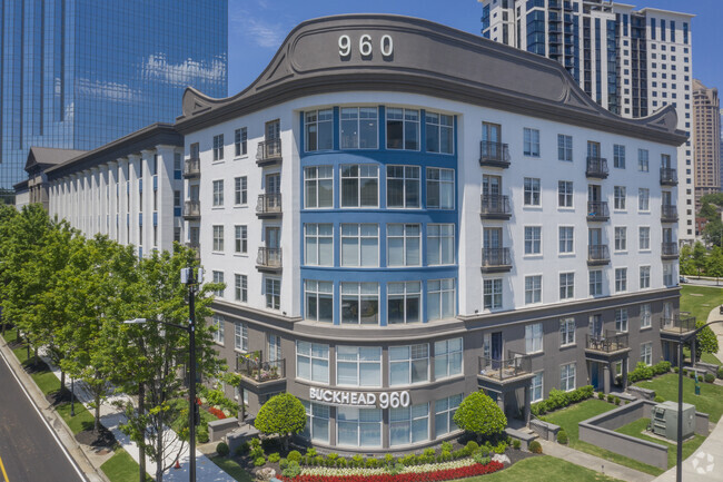 Building Photo - Buckhead 960 Rental