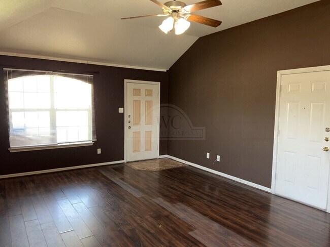 Photo - 1206 Cinch Dr