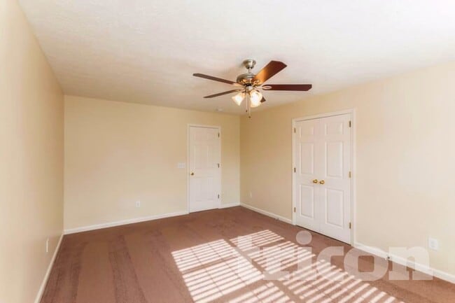 Photo - 7016 Penbrook Dr