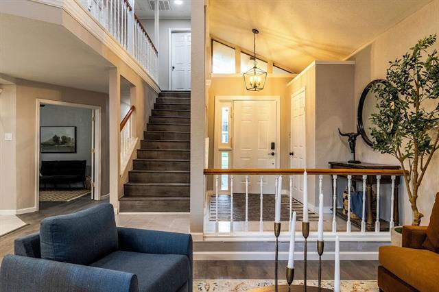 Photo - 911 Rockwall St