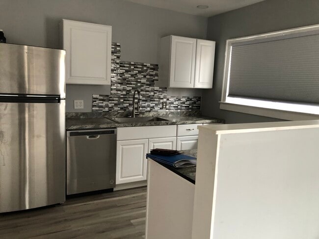 Photo - 928 E 5th Ave Unidad 1
