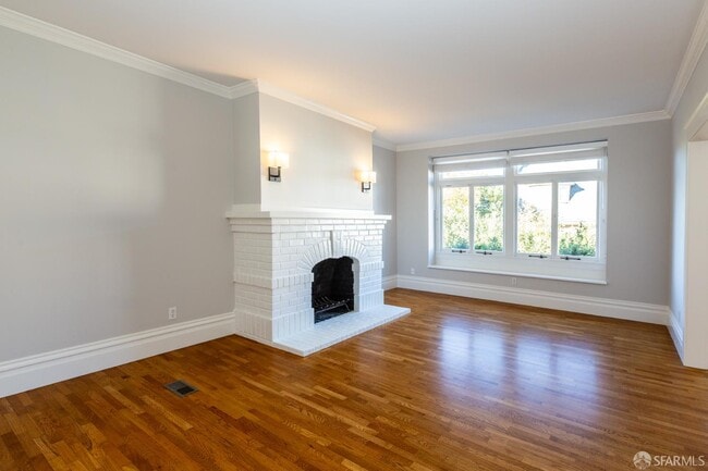 Photo - 2759 Union St