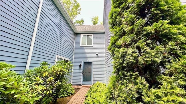 Building Photo - 25 Farmington Meadow Dr Unit 25