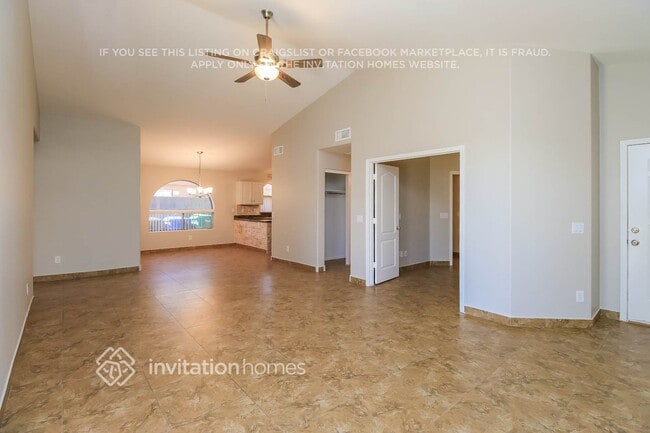 Photo - 9827 Olla Ave