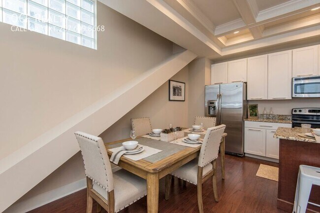 Photo - 1501 Locust St Unit 504