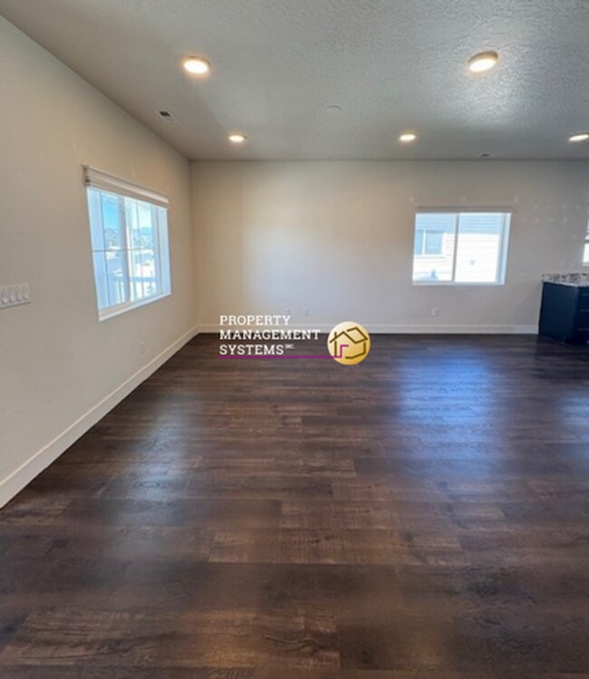 Photo - 4 Bedroom Eagle Mountain Home