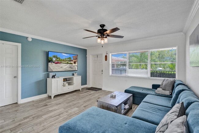 Building Photo - 2451 NE 49th St Unit 212 Rental